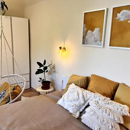 Csendes Veszprem Mellett Apartament